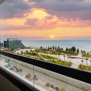 فندق The Grandeur, باتومي